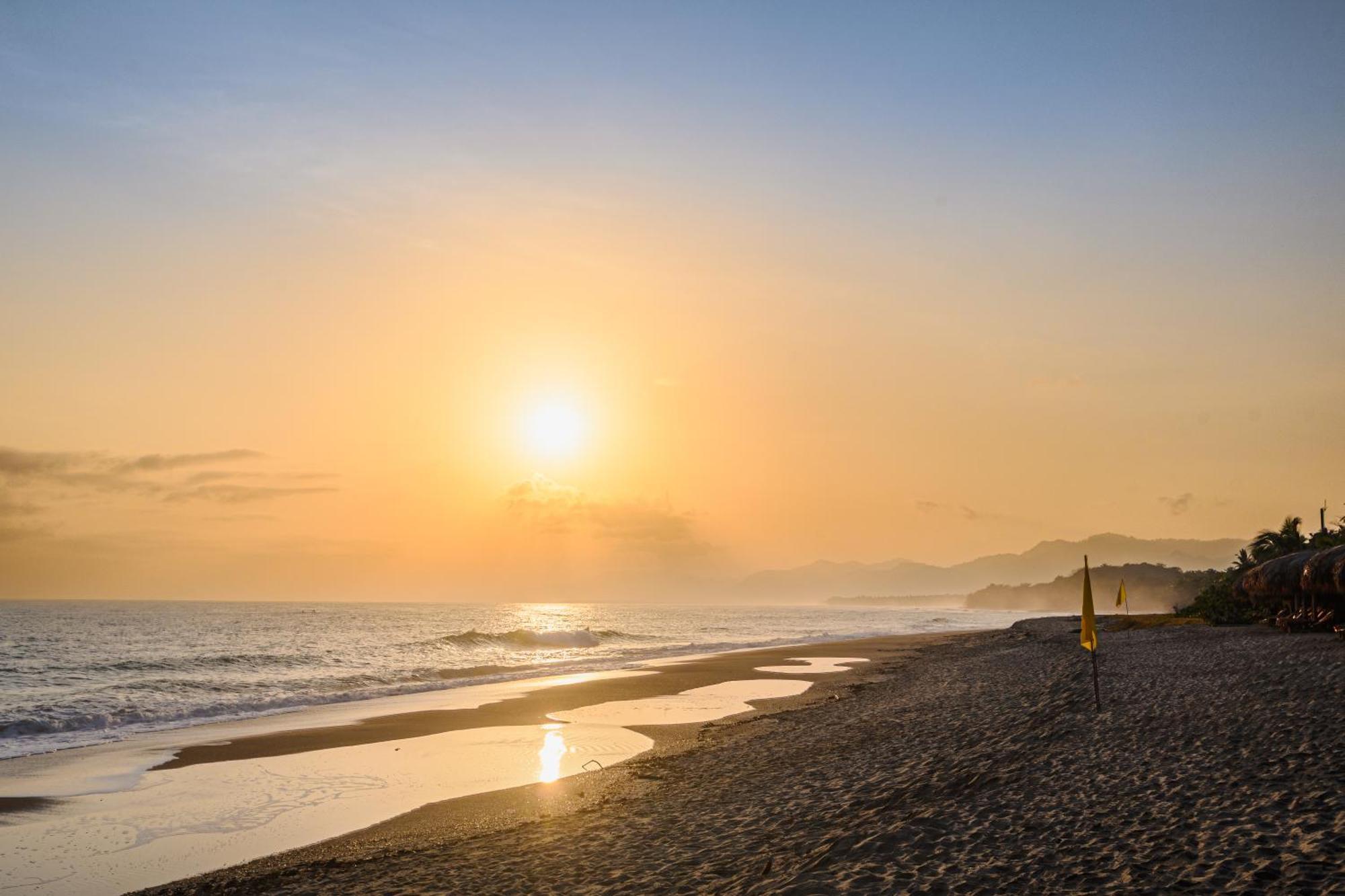 Senda Kokkos Beach Los Naranjos Bagian luar foto